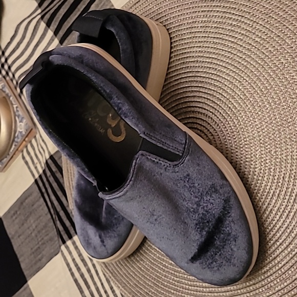 Circus by Sam Edelman Blue Velvet Scotlyn Sneakers - Picture 8 of 8